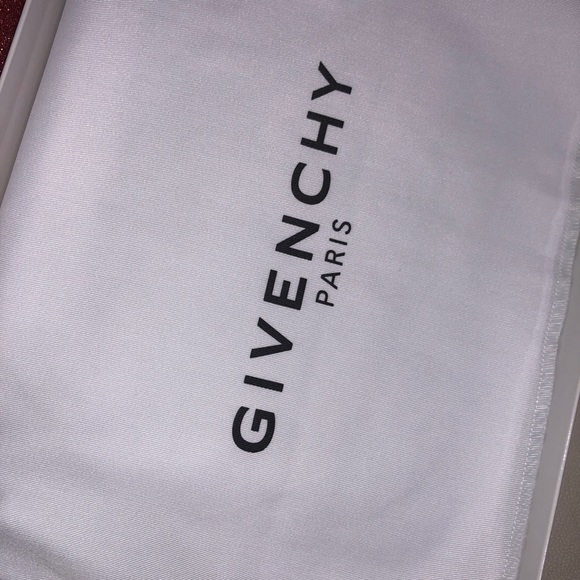 Givenchy Pouch - Picture 5 of 7